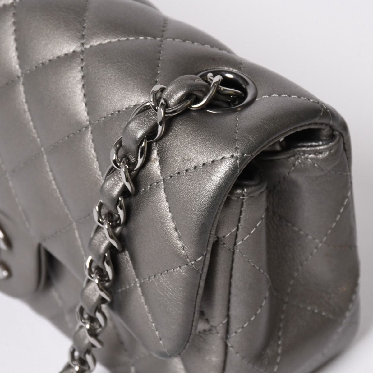 Chanel Quilted 20 S Flap S Chain Shoulder Bag CC Logo Lambskin Silver — view 5