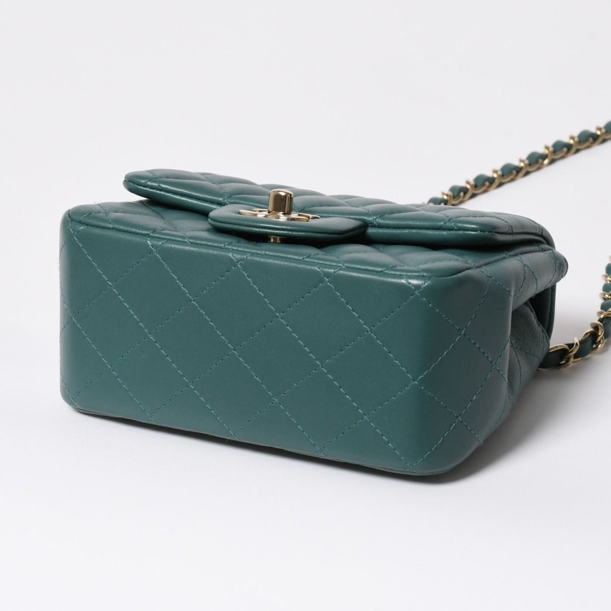 Chanel Mini Quilted 16 S Chain Shoulder Bag CC Logo Lambskin Green — view 8