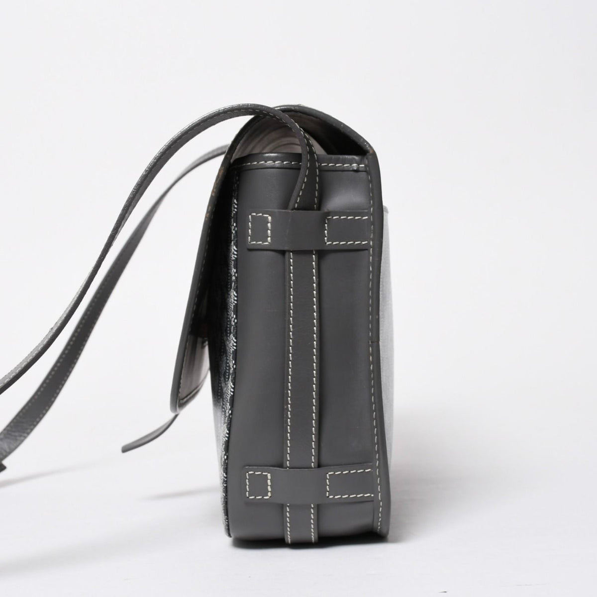 Goyard Belvedere GM Shoulder Bag Gray Leather Silver Herringbone Pattern — view 4
