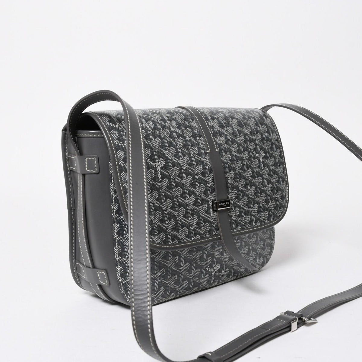 Goyard Belvedere GM Shoulder Bag Gray Leather Silver Herringbone Pattern — view 3