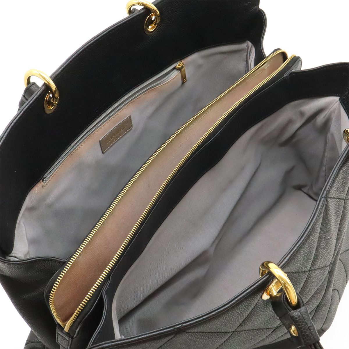 Chanel Quilted CC Logo Tote Bag Large Caviar Leather Black Silver — view 6