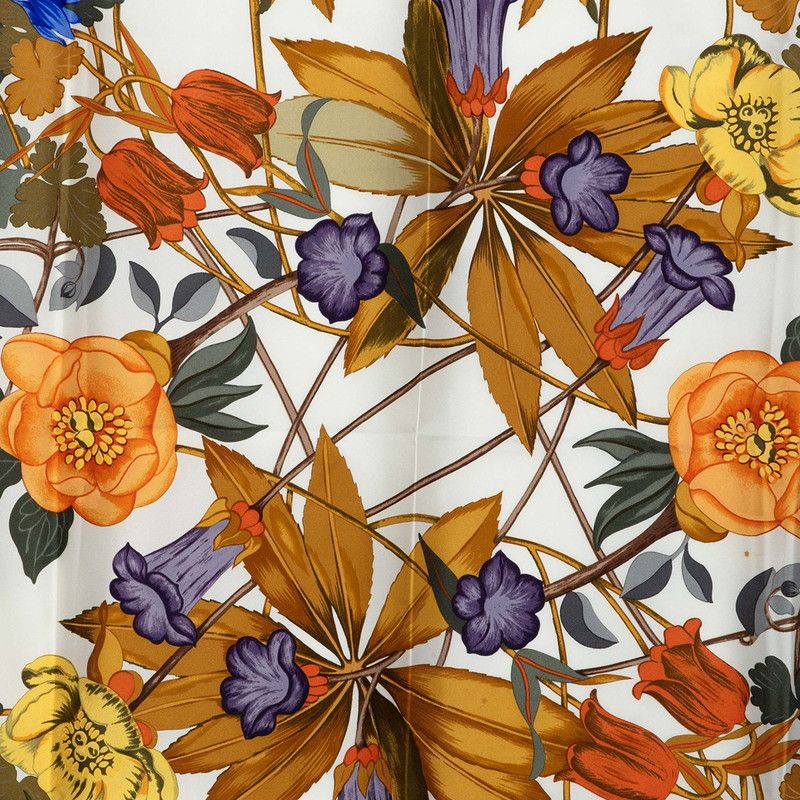Hermes Carre 90 Fleurs D'hellade Hellas Scarf White Blue Multicolor Silk — view 2