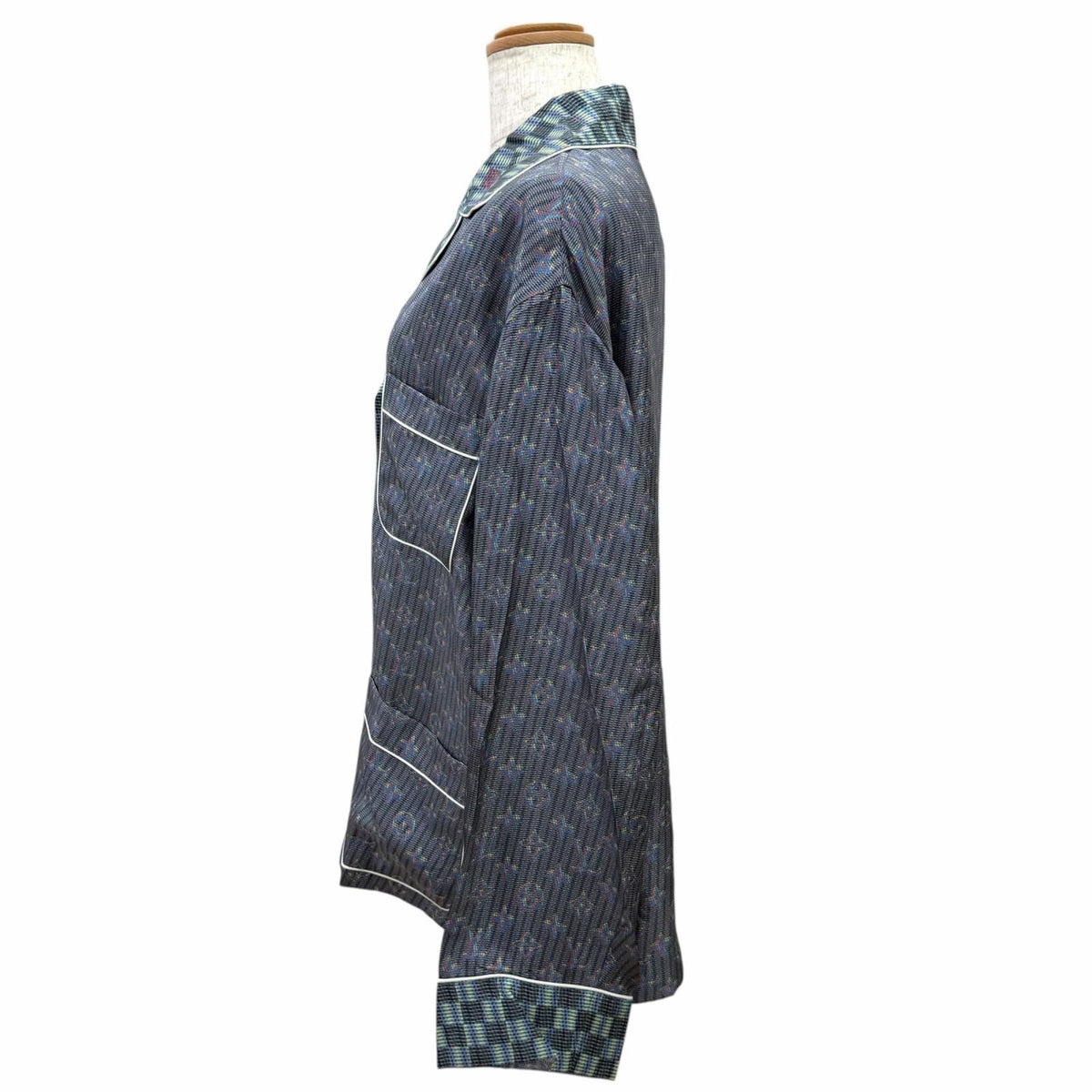 Louis Vuitton Silk 100% LV Buttoned 3D Monogram Print All Over Long Sleeve — view 3