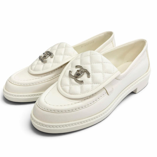 Chanel CC Logo CC Turnlock Quilted Leather Loafers White Silver