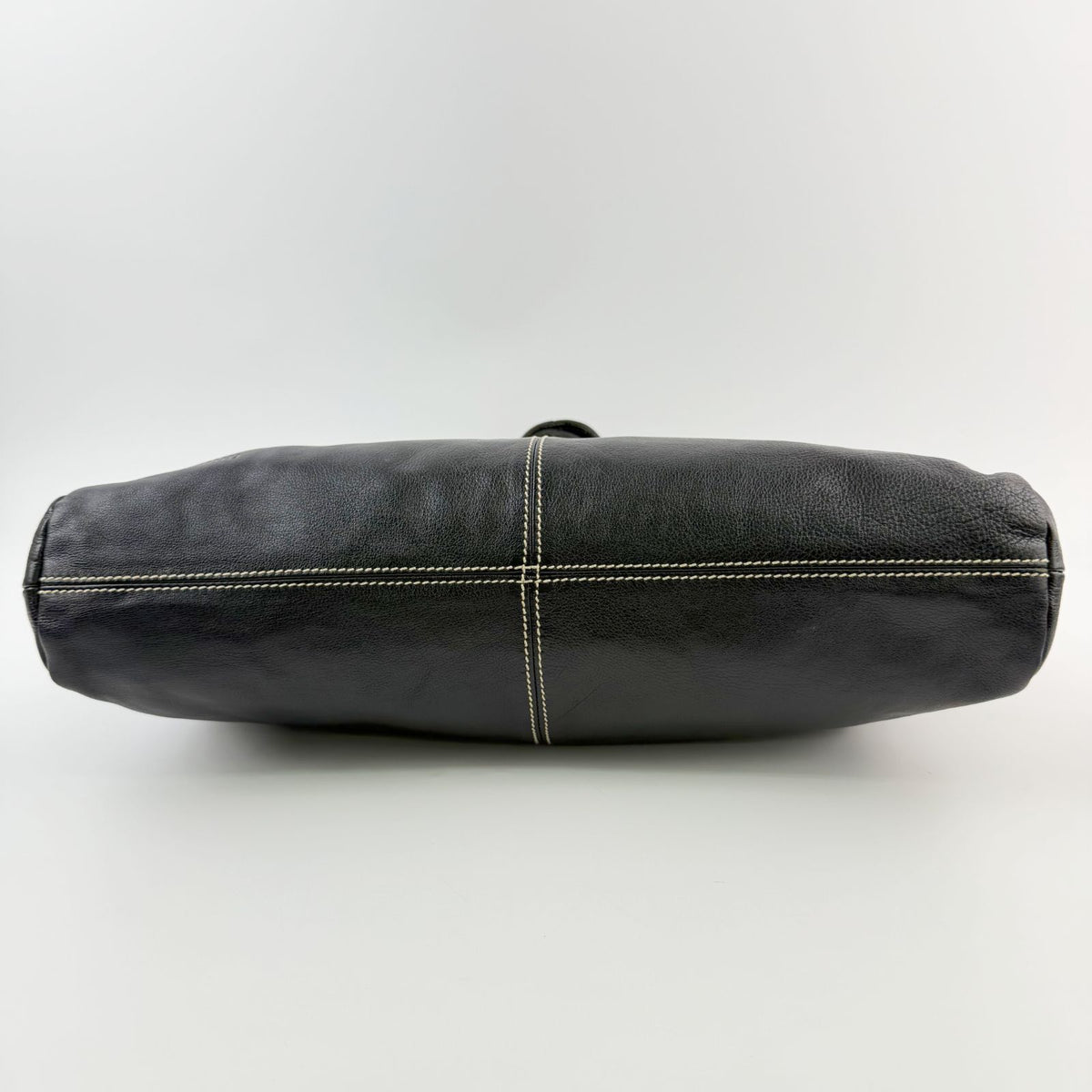 Miu Miu Logo Embossed Contrast Stitch Knot Handle Shoulder Bag Leather Black — view 6