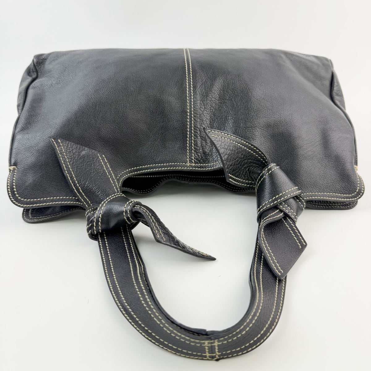 Miu Miu Logo Embossed Contrast Stitch Knot Handle Shoulder Bag Leather Black — view 5