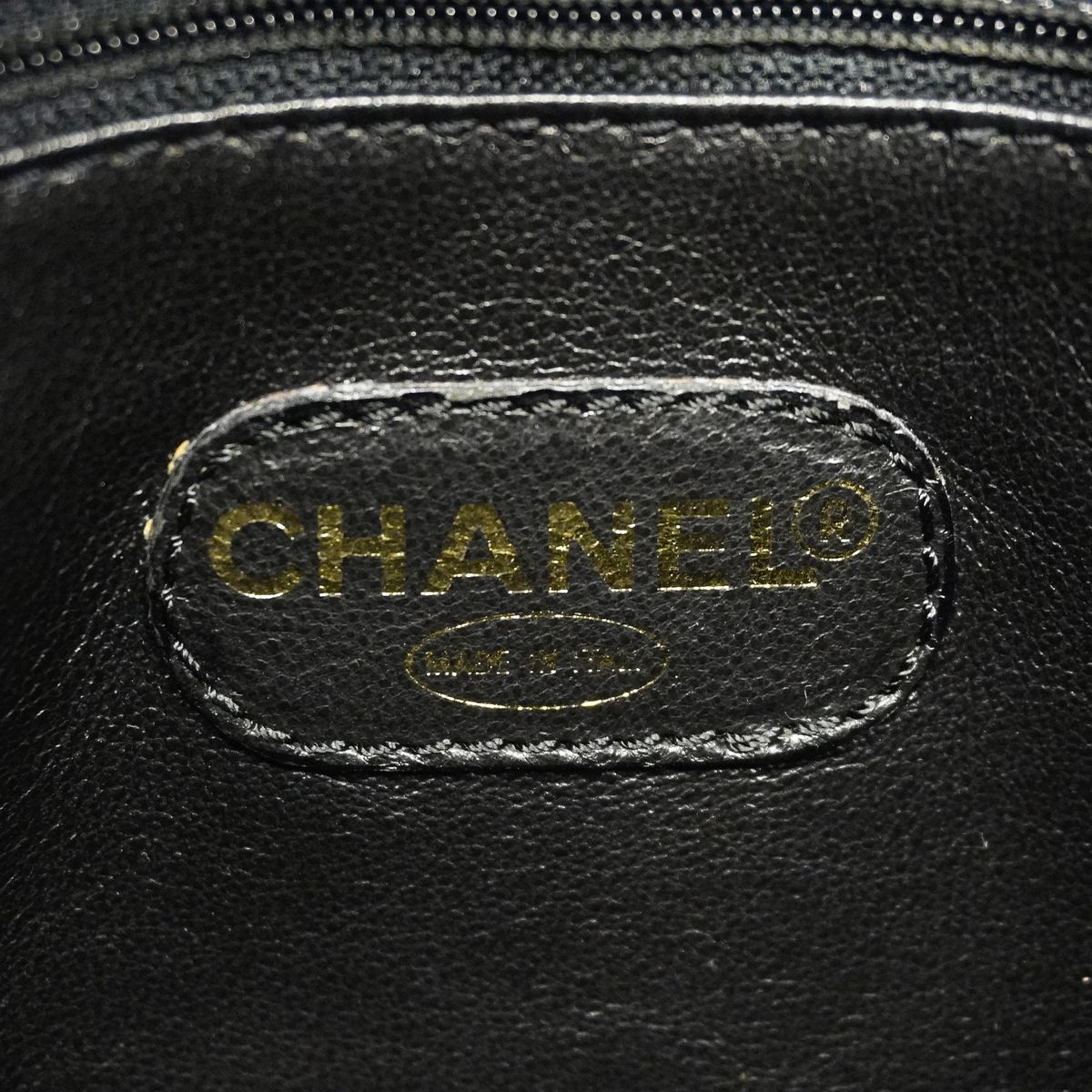 Chanel Shoulder Bag Caviar Leather Black Gold — view 5