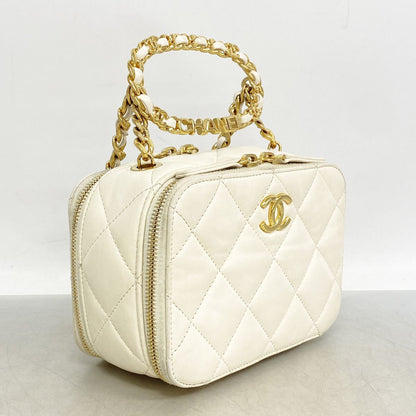 Chanel Shoulder Bag Quilted Lambskin White Gold — view 2