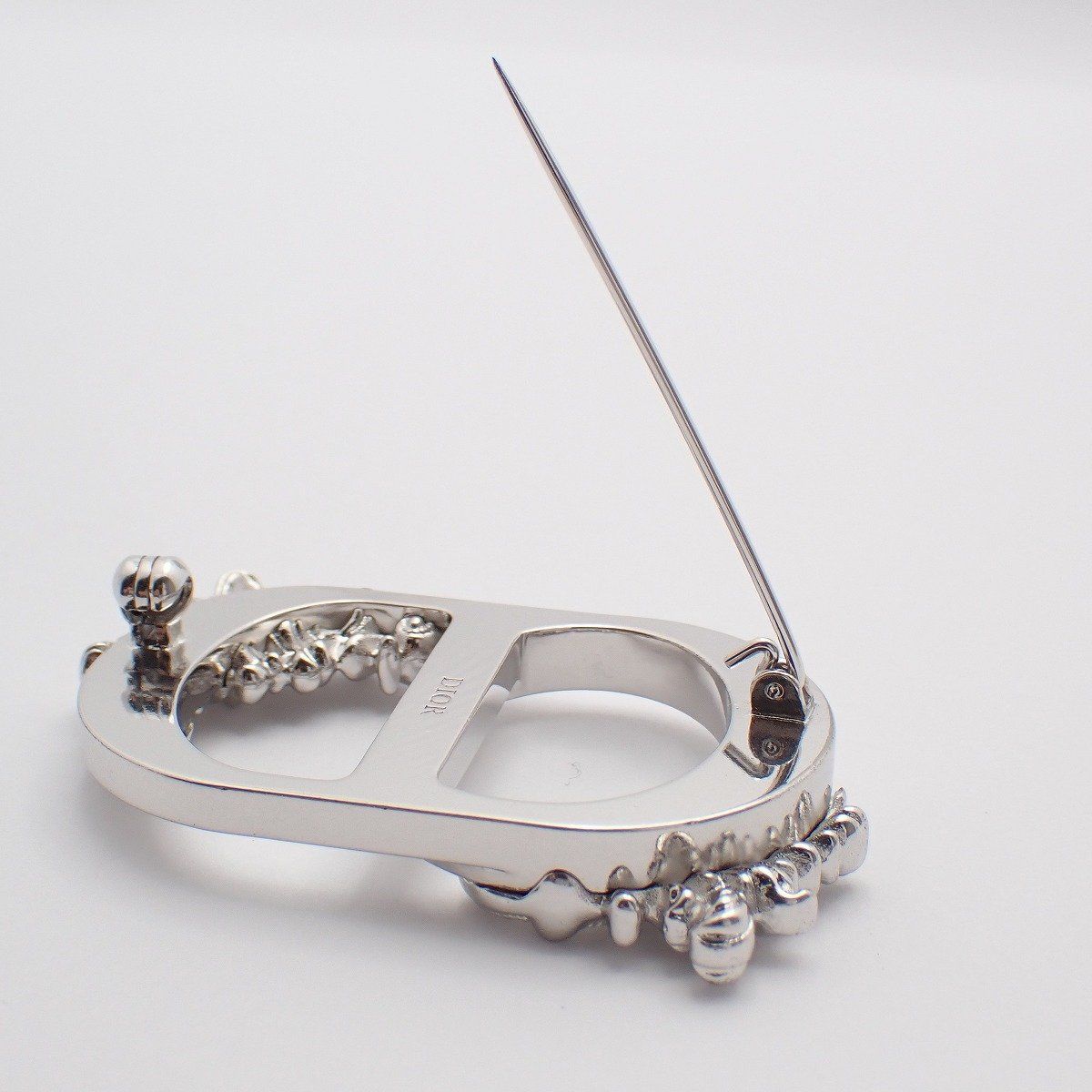 Dior Feather CD Brooch Silver — view 4