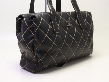 Chanel Wild Stitch Lambskin Tote Bag — view 4