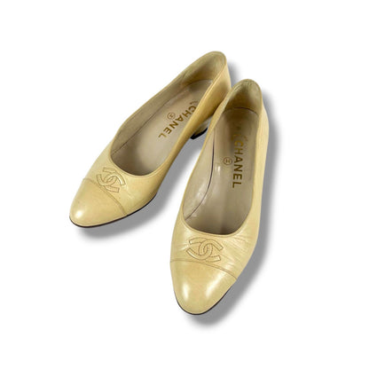 Chanel Coco Low Heeled Pumps CC Logo Beige Heels — view 2