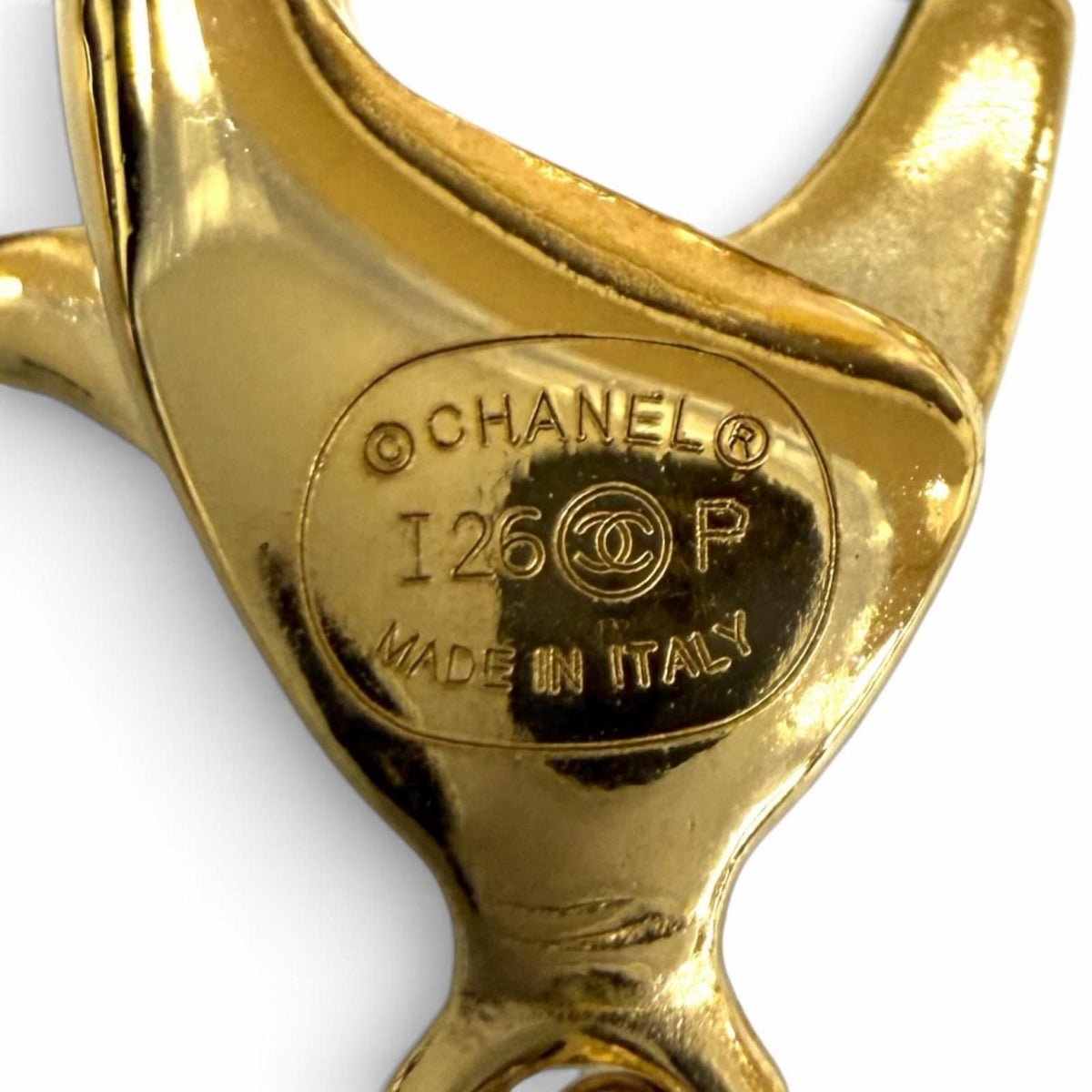 Chanel CC Logo Heart Pendant Gold Black — view 8