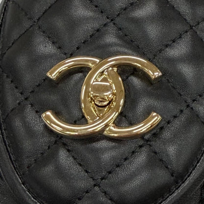 Chanel Quilted CC Logo Turnlock Leather Loafers Black Gold — view 8