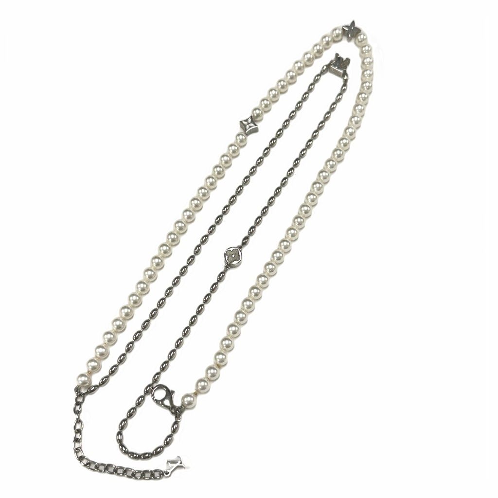 Louis Vuitton Necklace Pearl Fusion Monogram Flower LV Pendant Silver — view 2