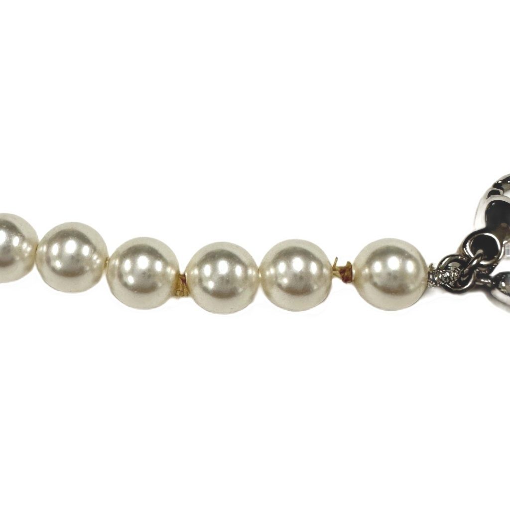Louis Vuitton Necklace Pearl Fusion Monogram Flower LV Pendant Silver — view 4