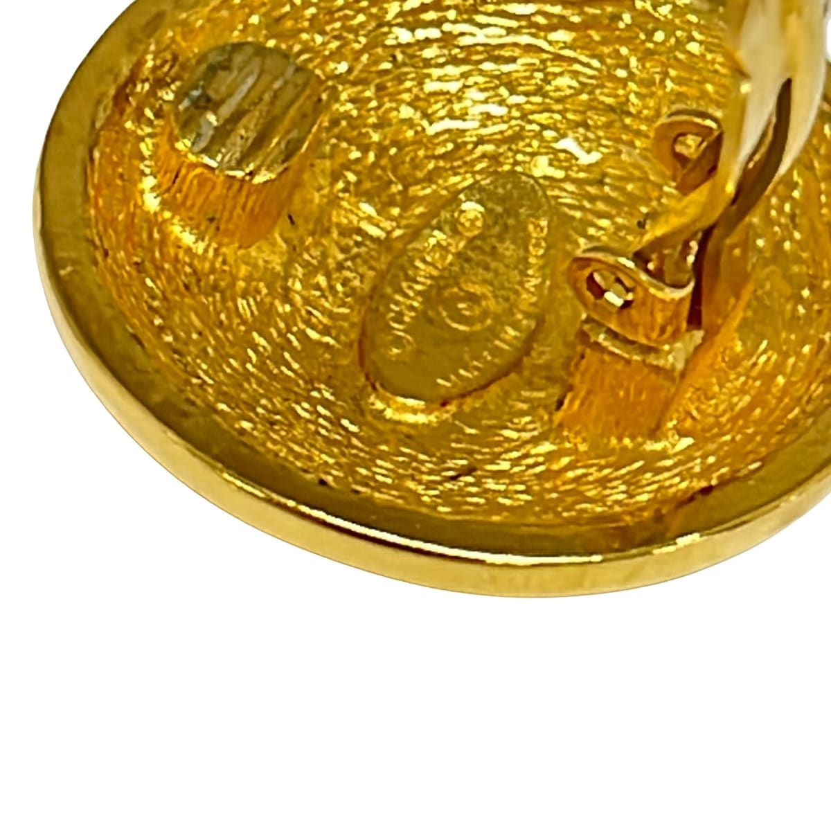 Chanel Earrings CC Logo Gold Quilted — view 4