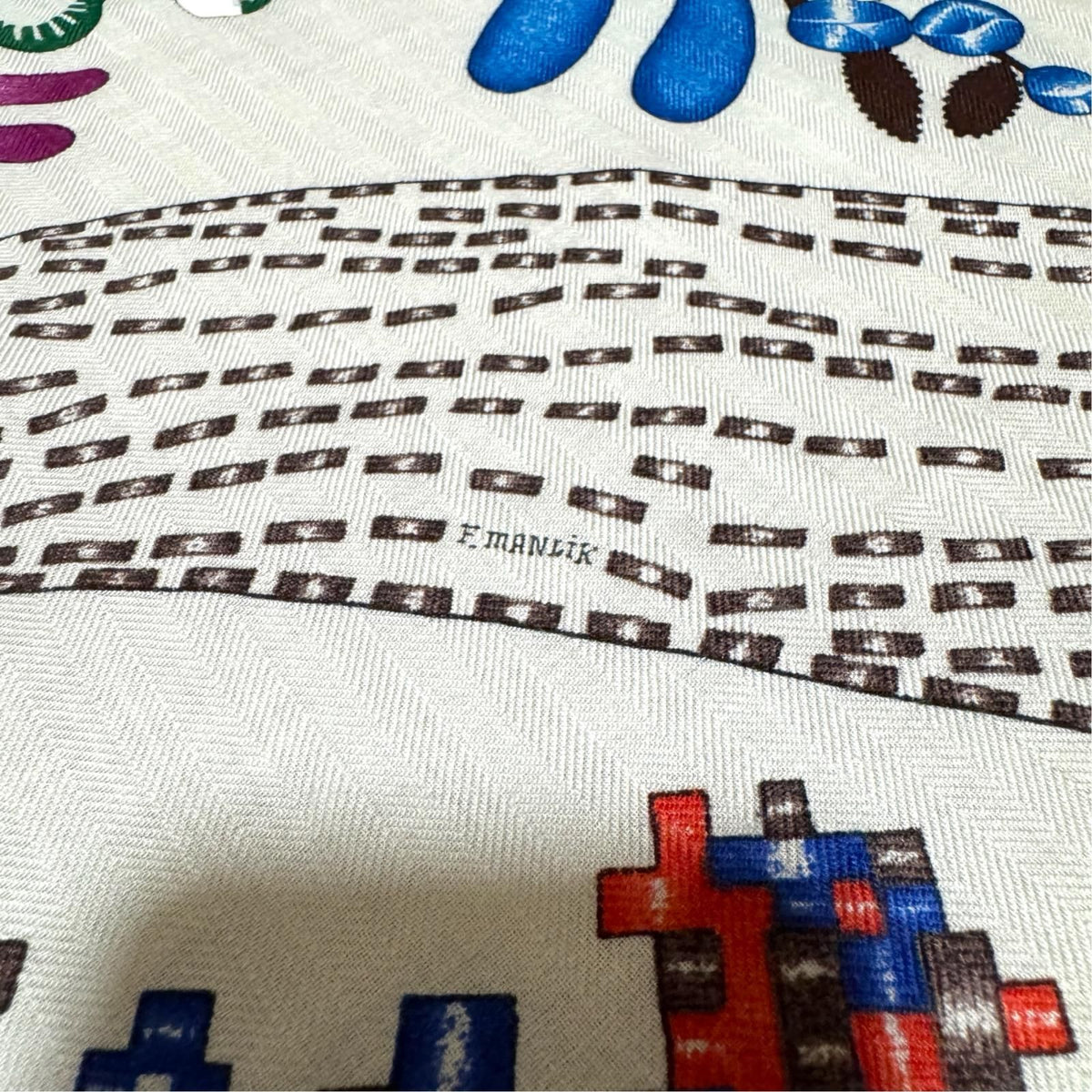 Hermes Carre Geant 140 Waiting for Odysseus Scarf — view 8
