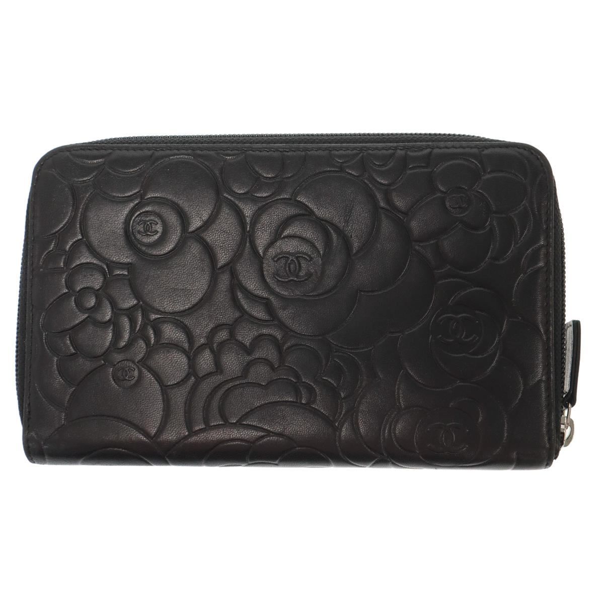 Chanel CC Logo Camellia Round Zip Leather Wallet Black — view 2