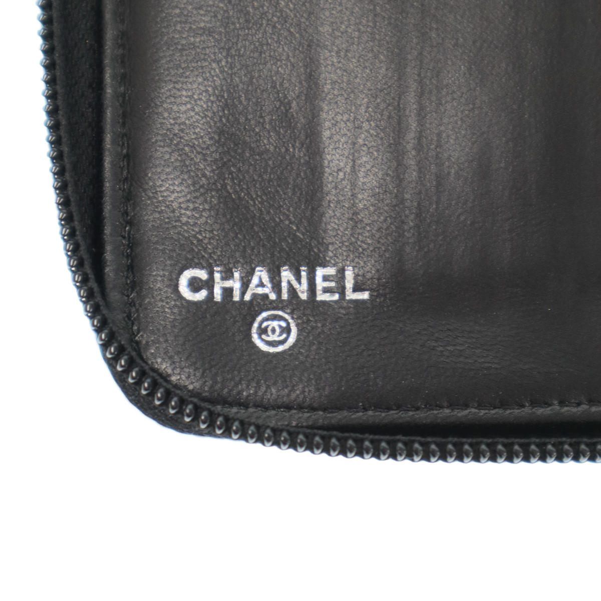 Chanel CC Logo Camellia Round Zip Leather Wallet Black — view 5