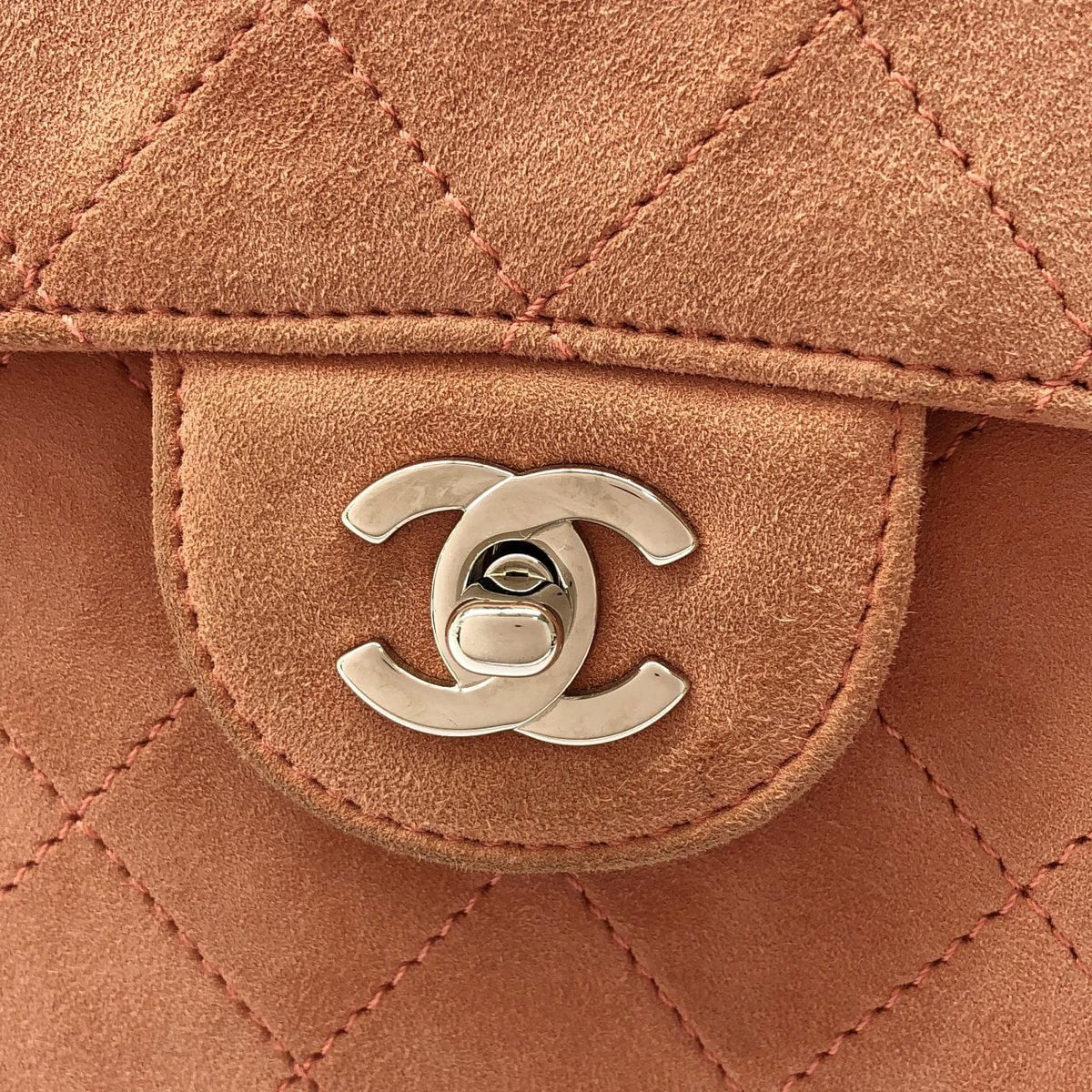 Chanel Vintage Shoulder Bag — view 5