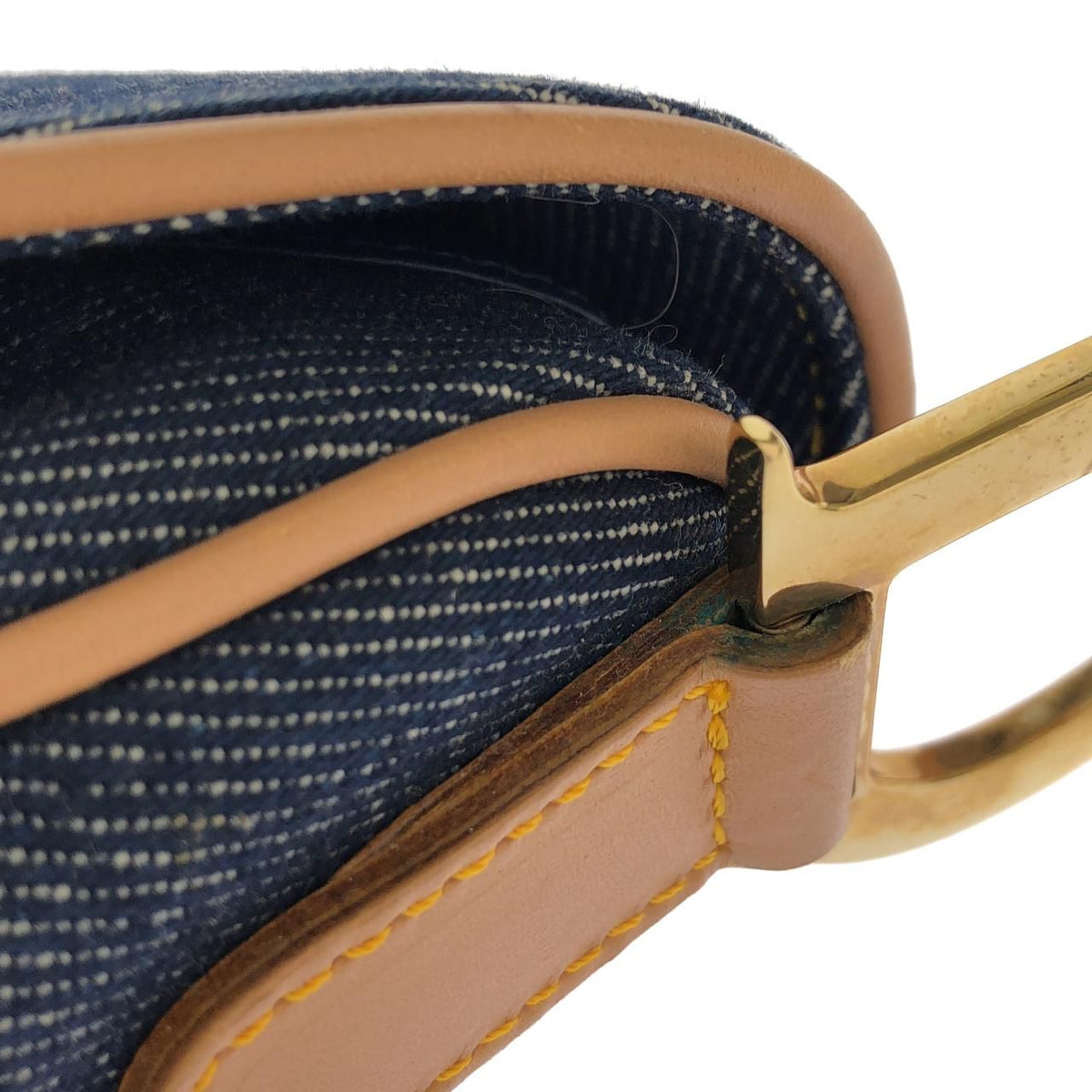 Dior Vintage Saddle Shoulder Bag — view 4