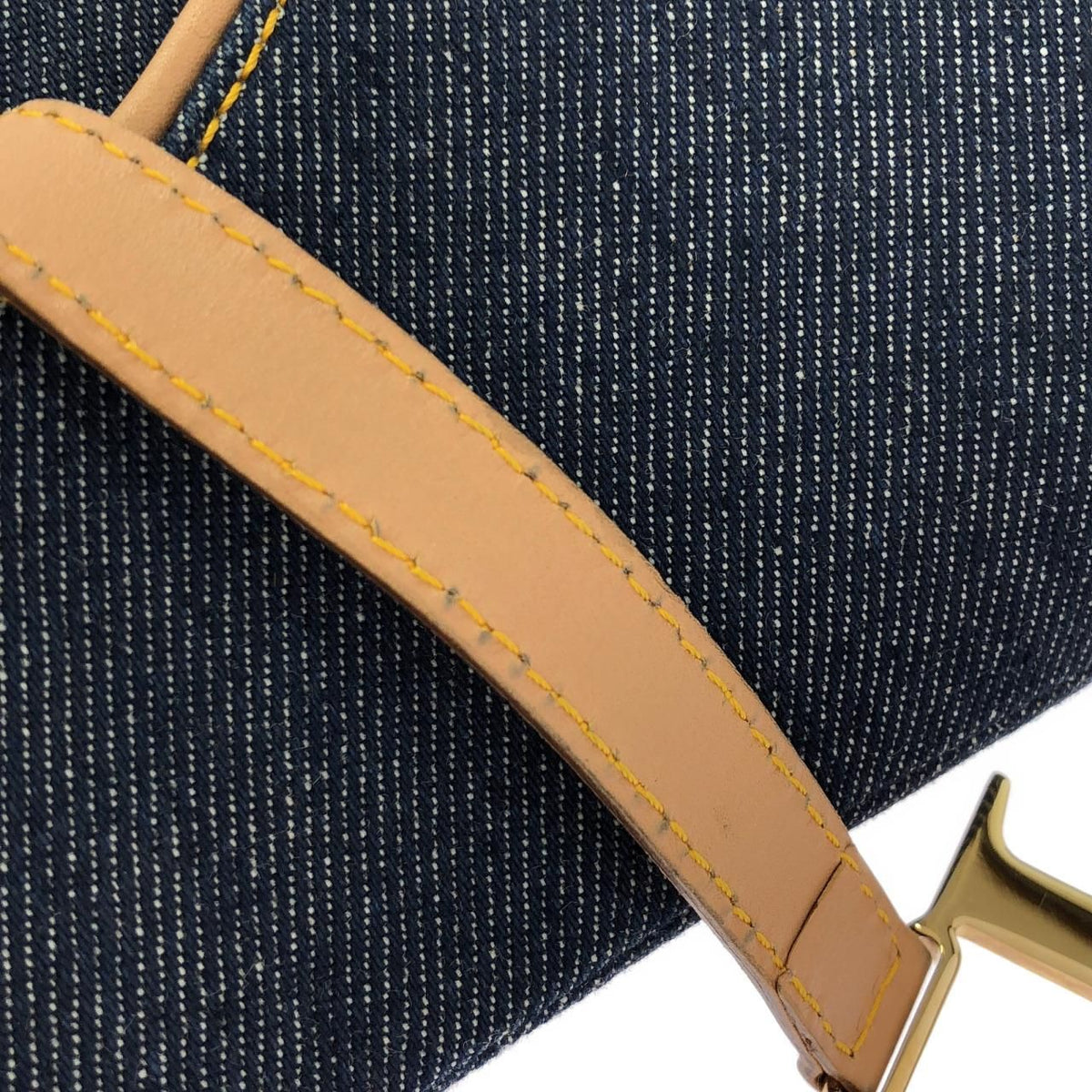Dior Vintage Saddle Shoulder Bag — view 6