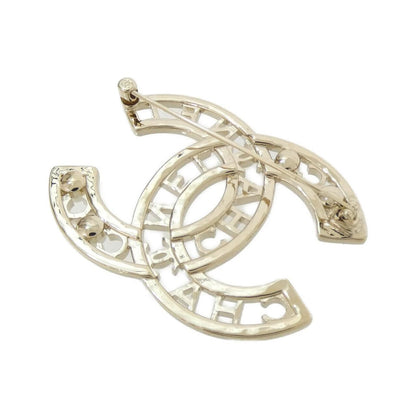 Chanel Brooch Gold — view 2