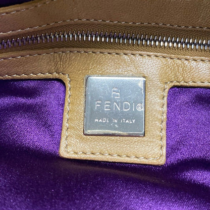 Fendi Shoulder Bag Mamma Bucket Beige Leather — view 8