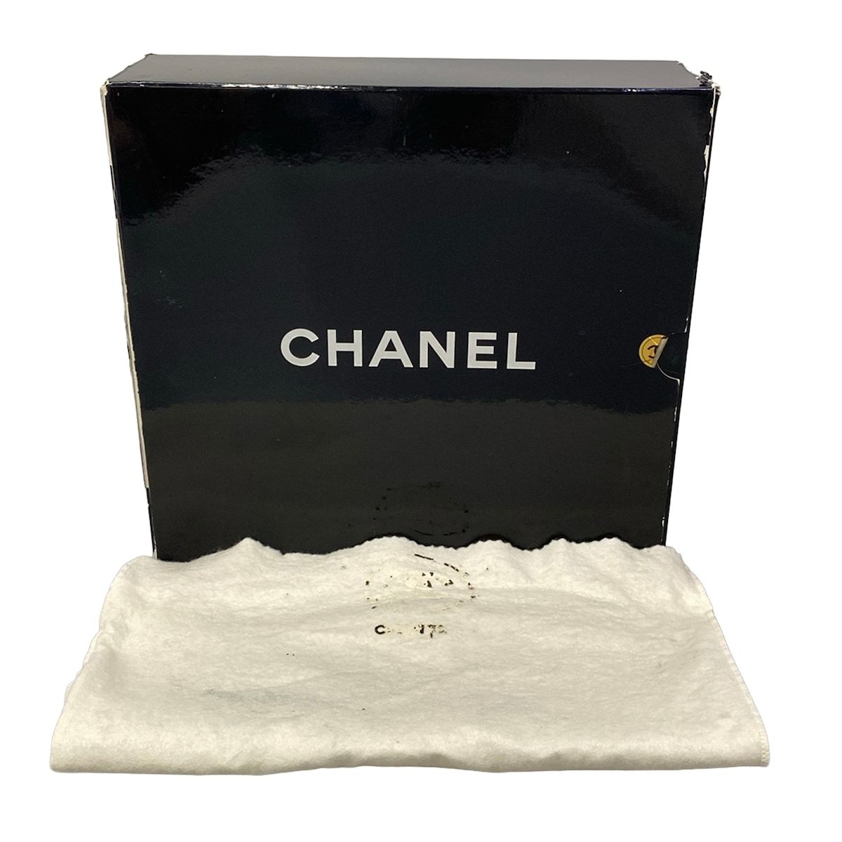 Chanel Shoulder Bag Quilted Beige Gold Tassel Lambskin — view 8