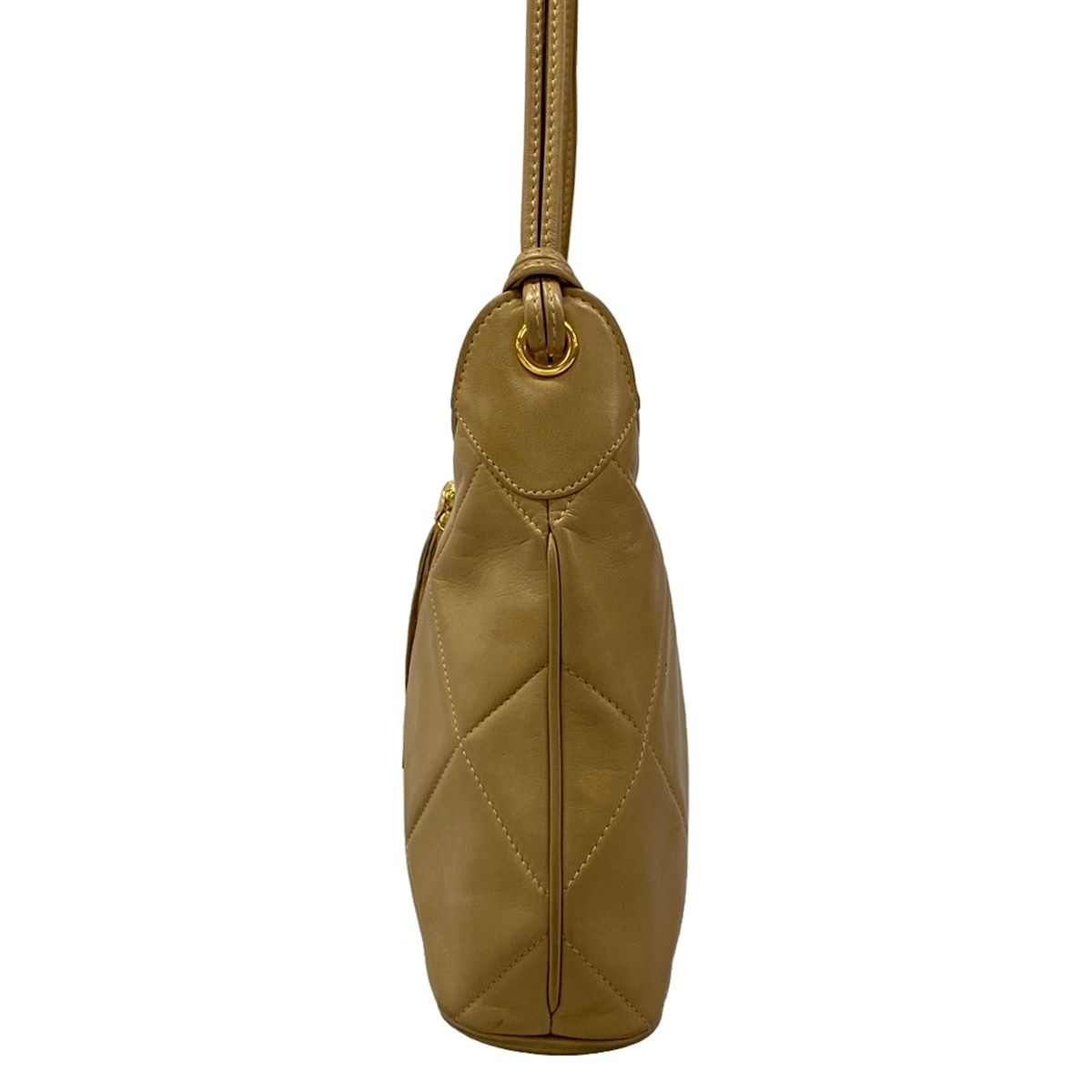 Chanel Shoulder Bag Quilted Beige Gold Tassel Lambskin — view 4