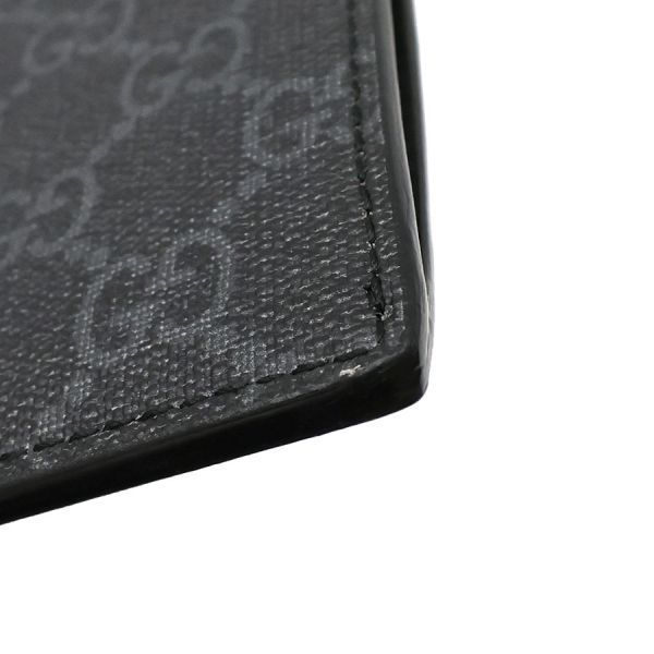 Gucci GG Supreme Clutch — view 6