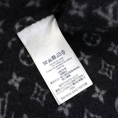 Louis Vuitton Cape Gray — view 8