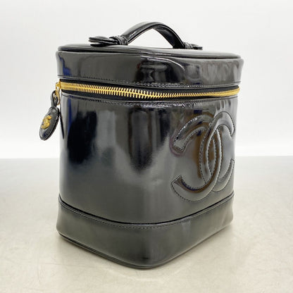 Chanel Vanity Bag Patent Leather Black Gold — view 2