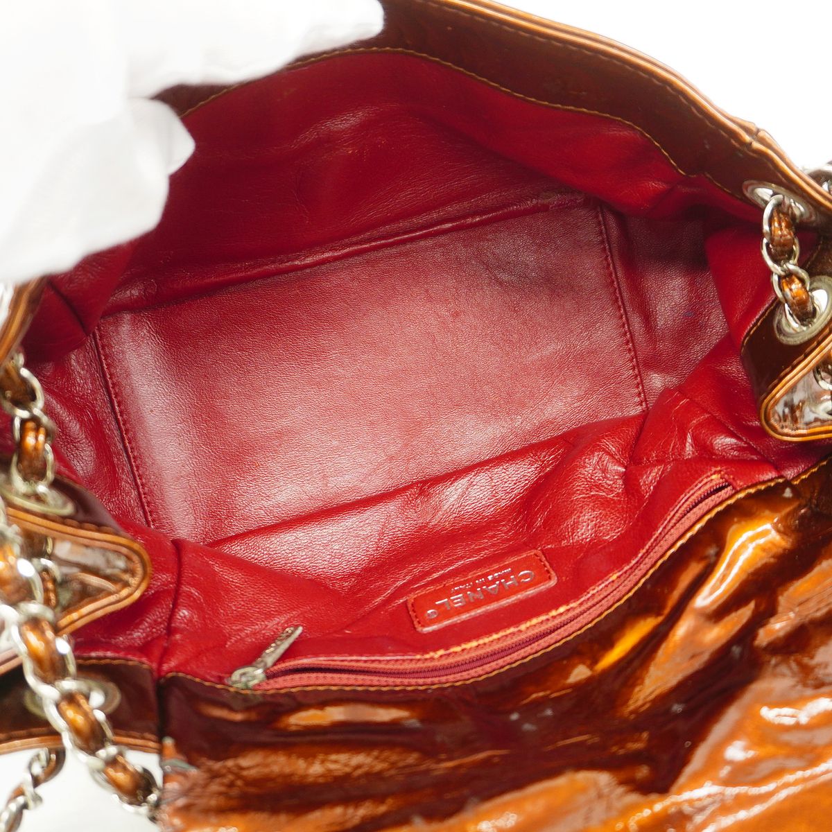 Chanel Shoulder Bag Patent Leather Brown Silver — view 4