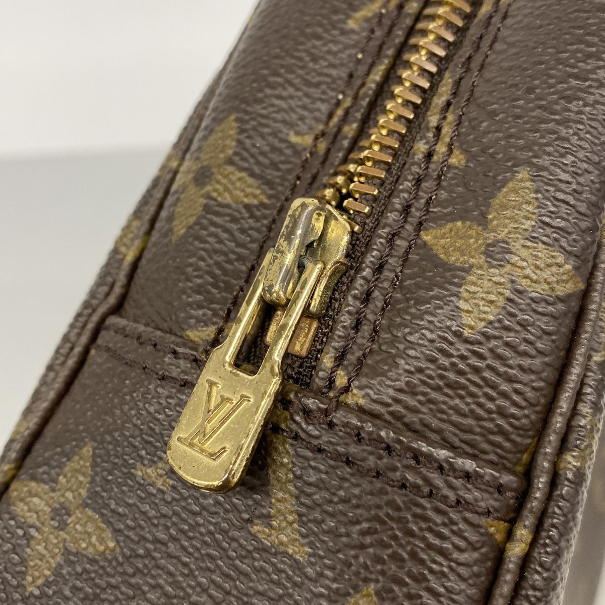 Louis Vuitton Pouch Monogram Trousse Toilette 23 Brown — view 8