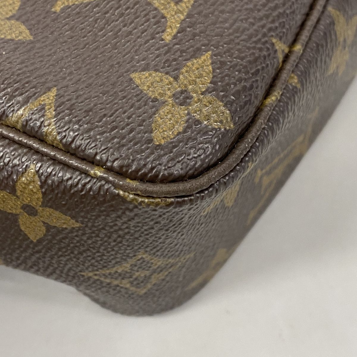 Louis Vuitton Pouch Monogram Trousse Toilette 23 Brown — view 6