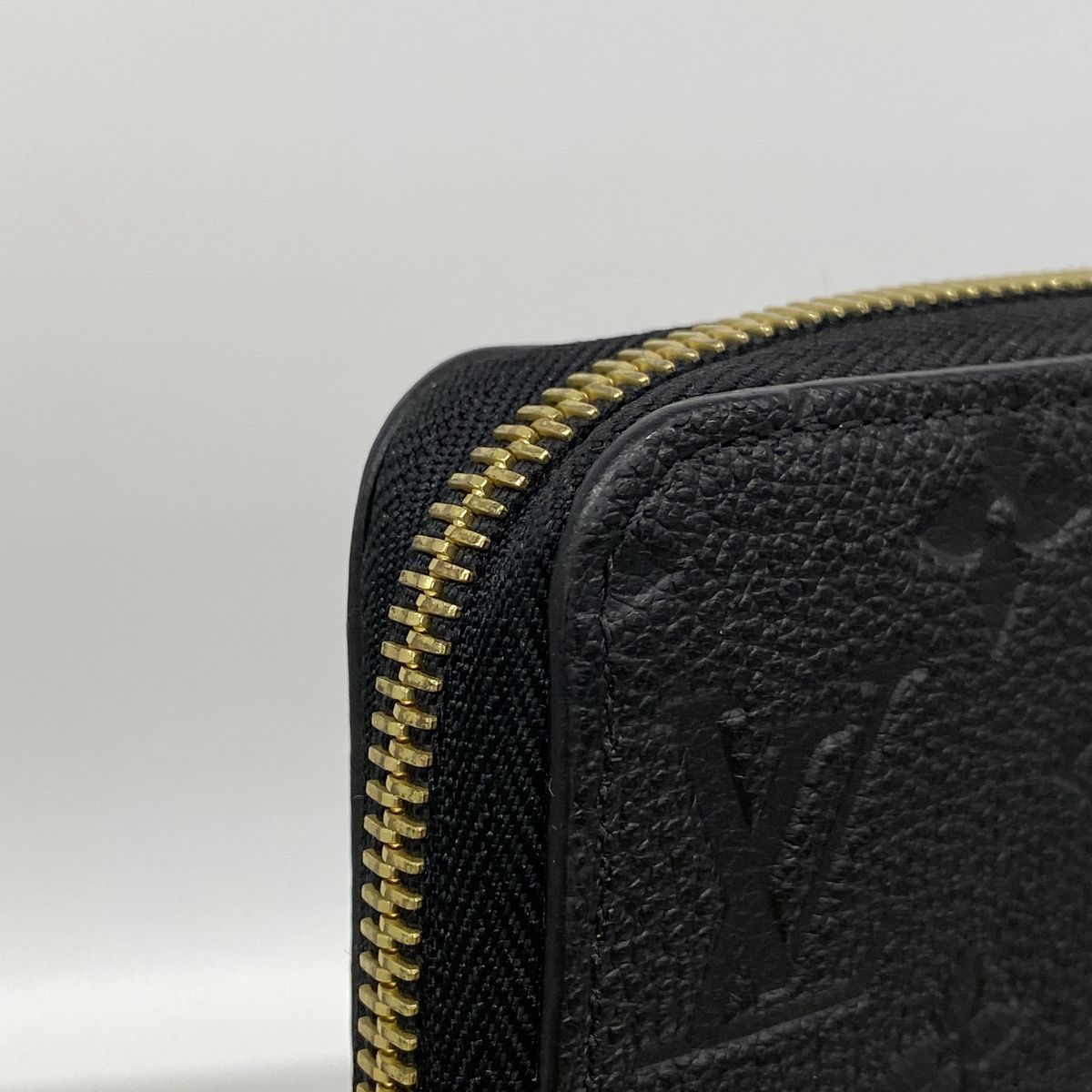 Louis Vuitton Wallet Monogram Empreinte Zippy Noir — view 6