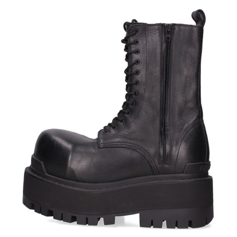 Balenciaga Giant Boots Leather Boots