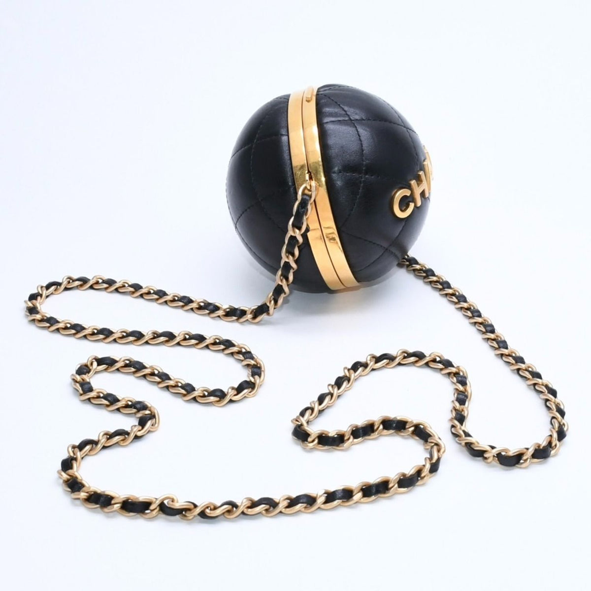 Chanel Sphere Audi Herbag Lambskin Black Gold Handbag — view 5