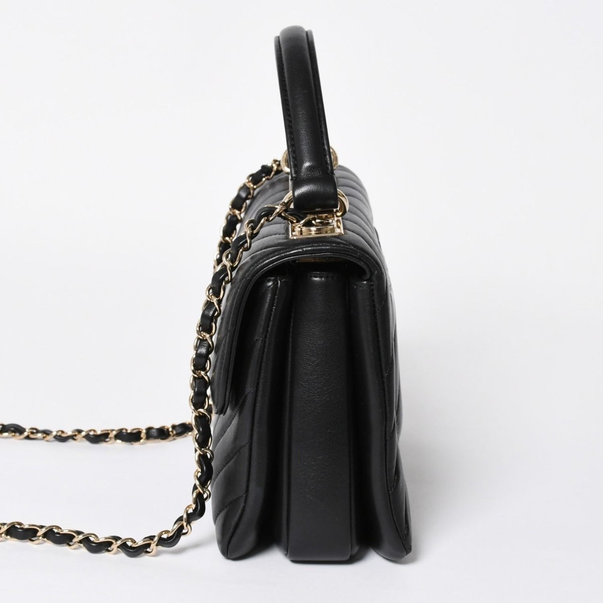 Chanel Chevron Top Handle 2-Way Bag CC Logo Lambskin Black Gold — view 4