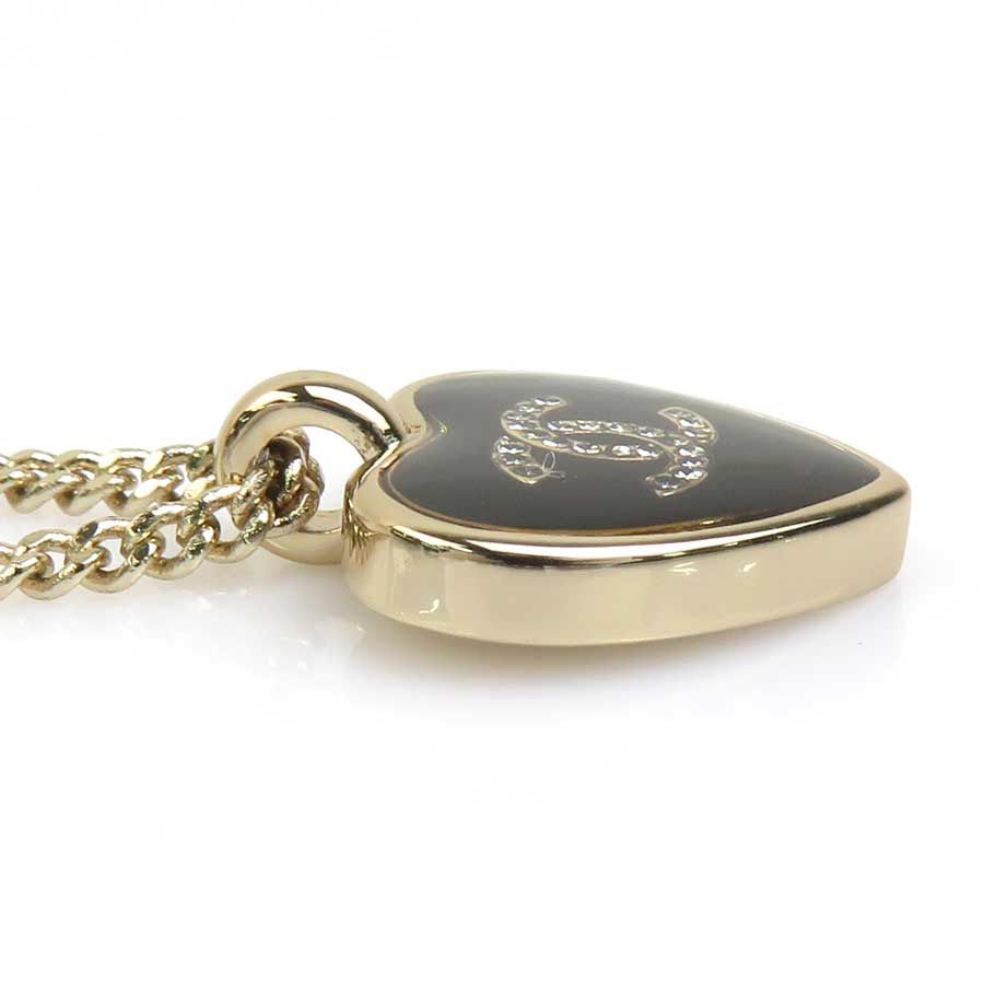 Chanel Necklace CC Logo Heart — view 3