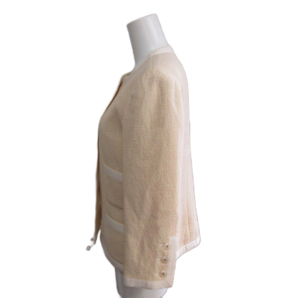 Chanel 02P Collarless Tweed Jacket CC Logo Button L Ivory 40 — view 3