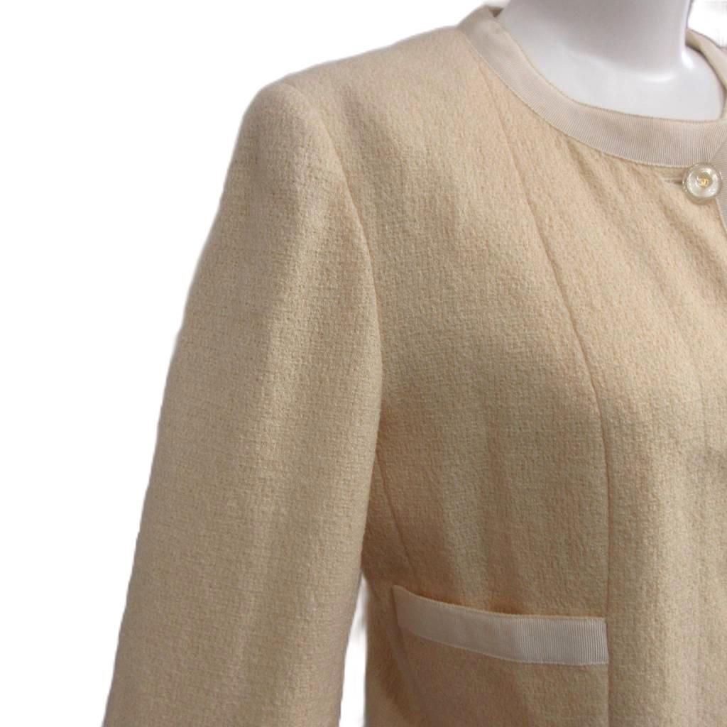 Chanel 02P Collarless Tweed Jacket CC Logo Button L Ivory 40 — view 5