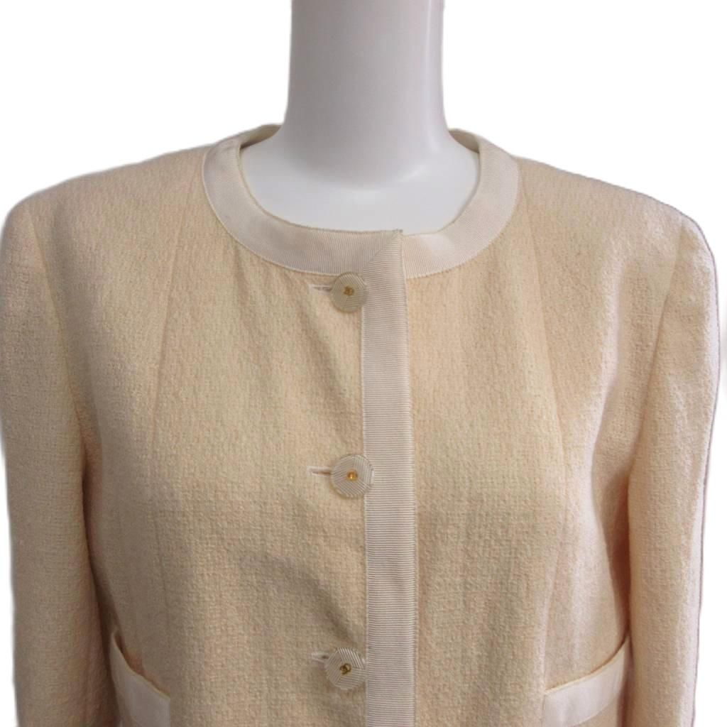 Chanel 02P Collarless Tweed Jacket CC Logo Button L Ivory 40 — view 4