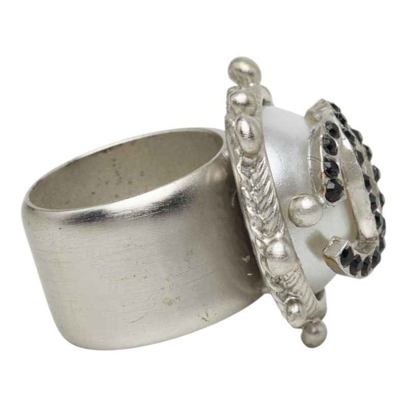 Chanel CC Logo Ring 02C Silver Black Metal Faux Pearl — view 4