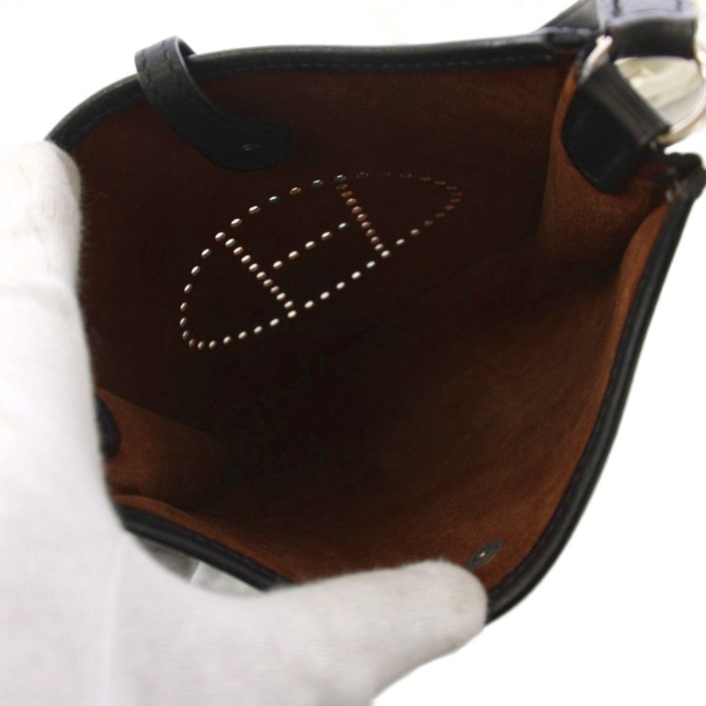 Hermes Evelyne TPM Shoulder Bag Leather Black — view 5
