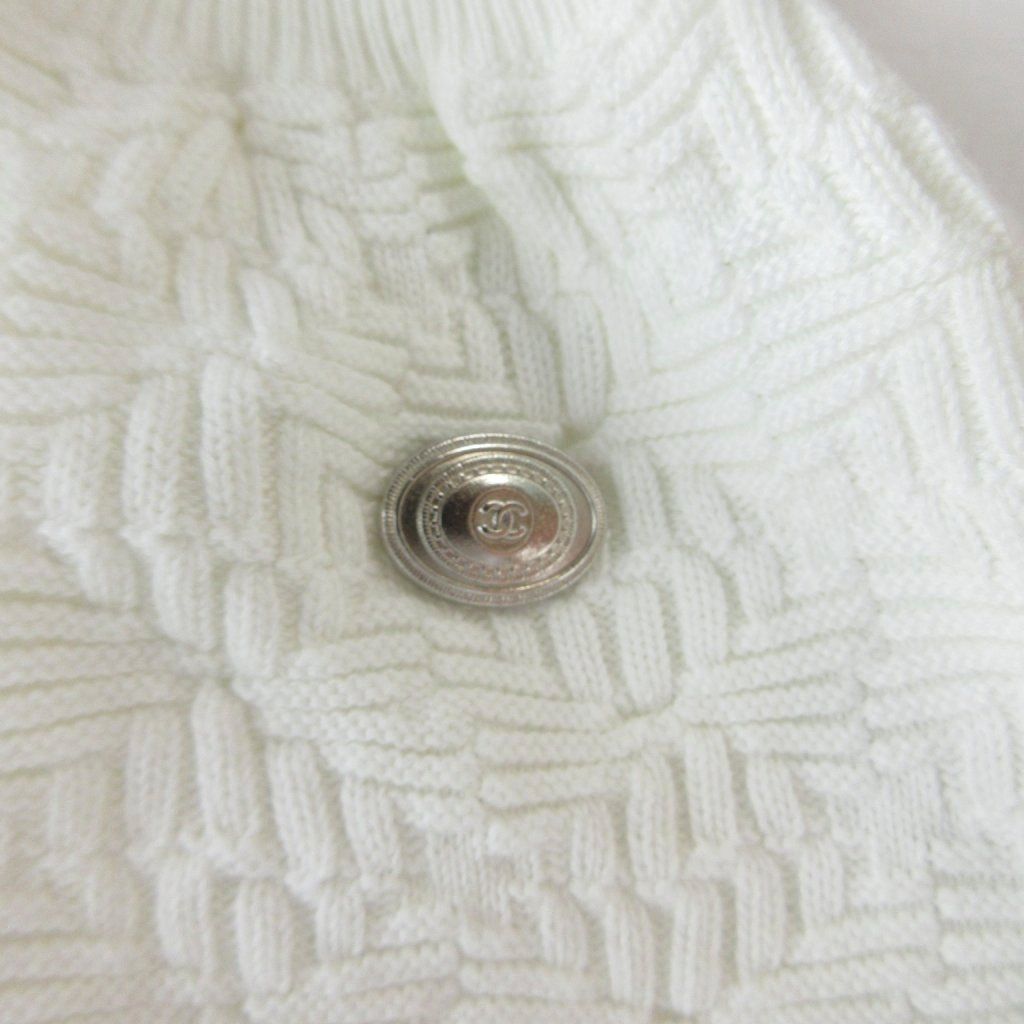 Chanel High Waist Knit Skirt CC Logo Plate Knee-Length Easy Flare Ivory XS 34 — view 3