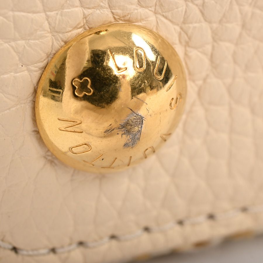 Louis Vuitton Handbag Capucines BB — view 7