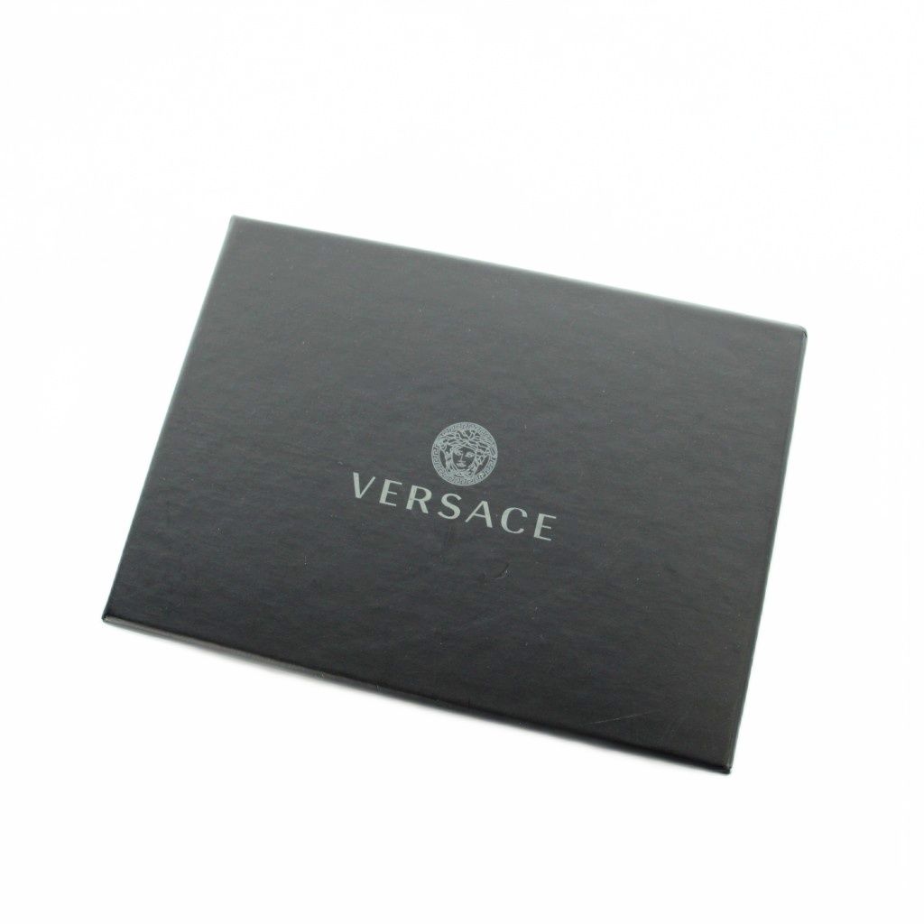 Versace Virtus Chain Card Case Leather Logo Quilted Ivory — view 8