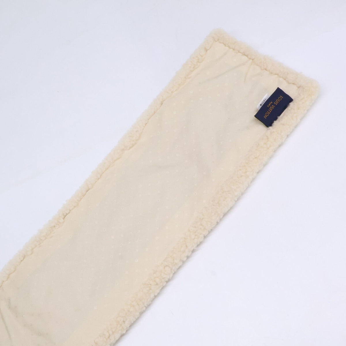 Louis Vuitton Echarpe Shearling Lamb Tippet — view 5